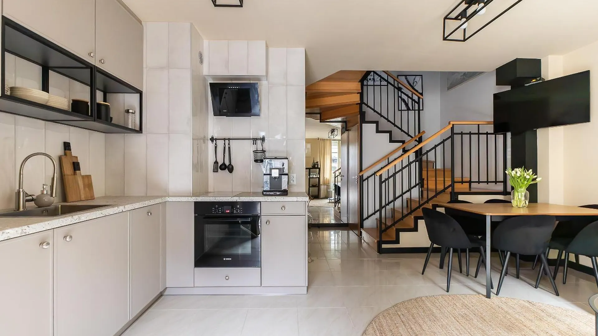 Glow Apartments - Apartament Ogarna 107 Zacisze Gdansk 0*,  Poland